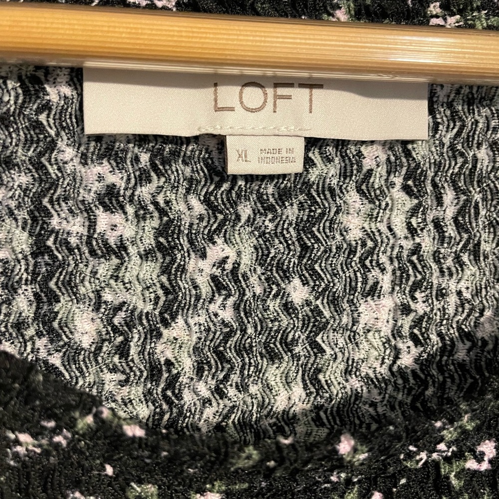 LOFT - Twisted Puff Sleeve Women's Top - Picture 5 of 7